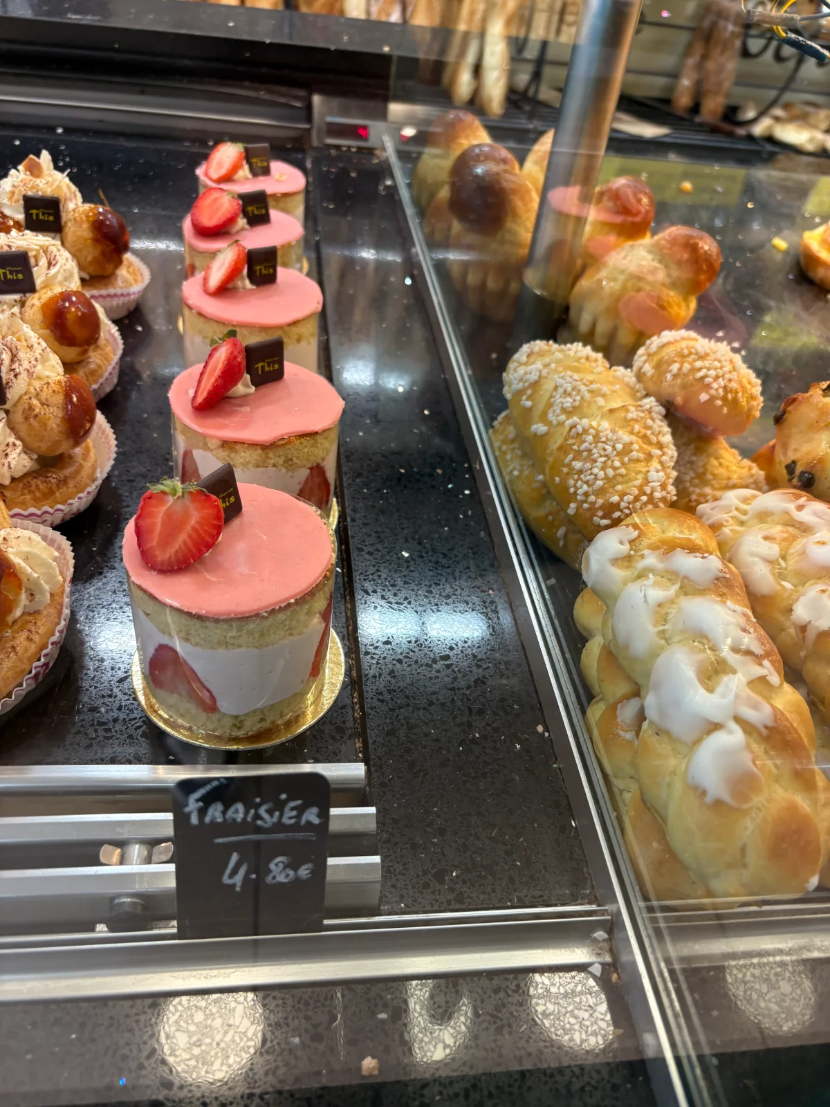 Le fraisier et les grands gâteaux